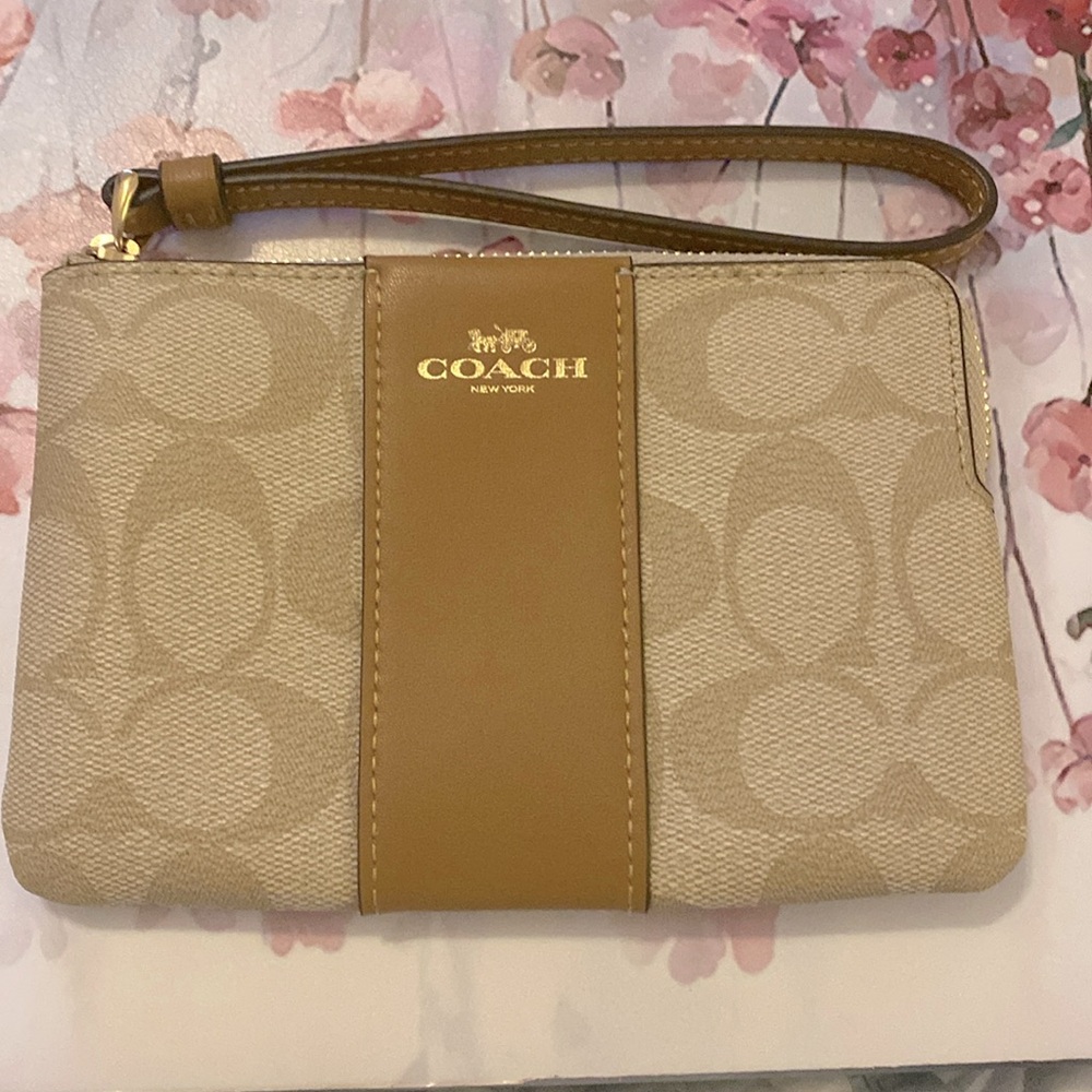 Tan NWT Coach Wristlet